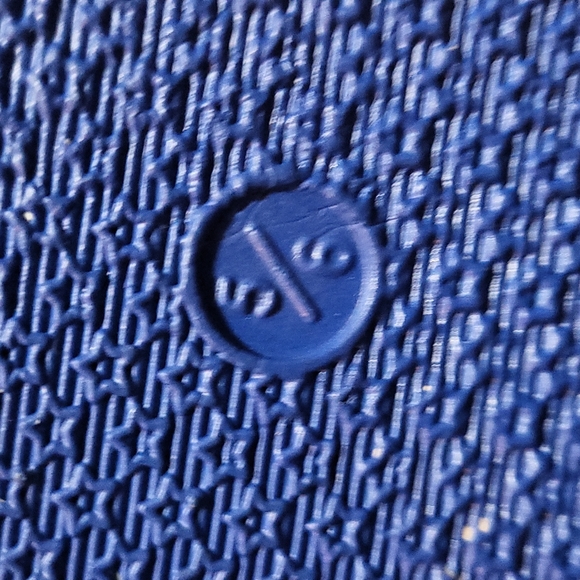 Baby Shark Sandals - Picture 3 of 5